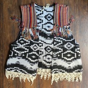 ✨Rainbow Southwestern Fringe Vest✨